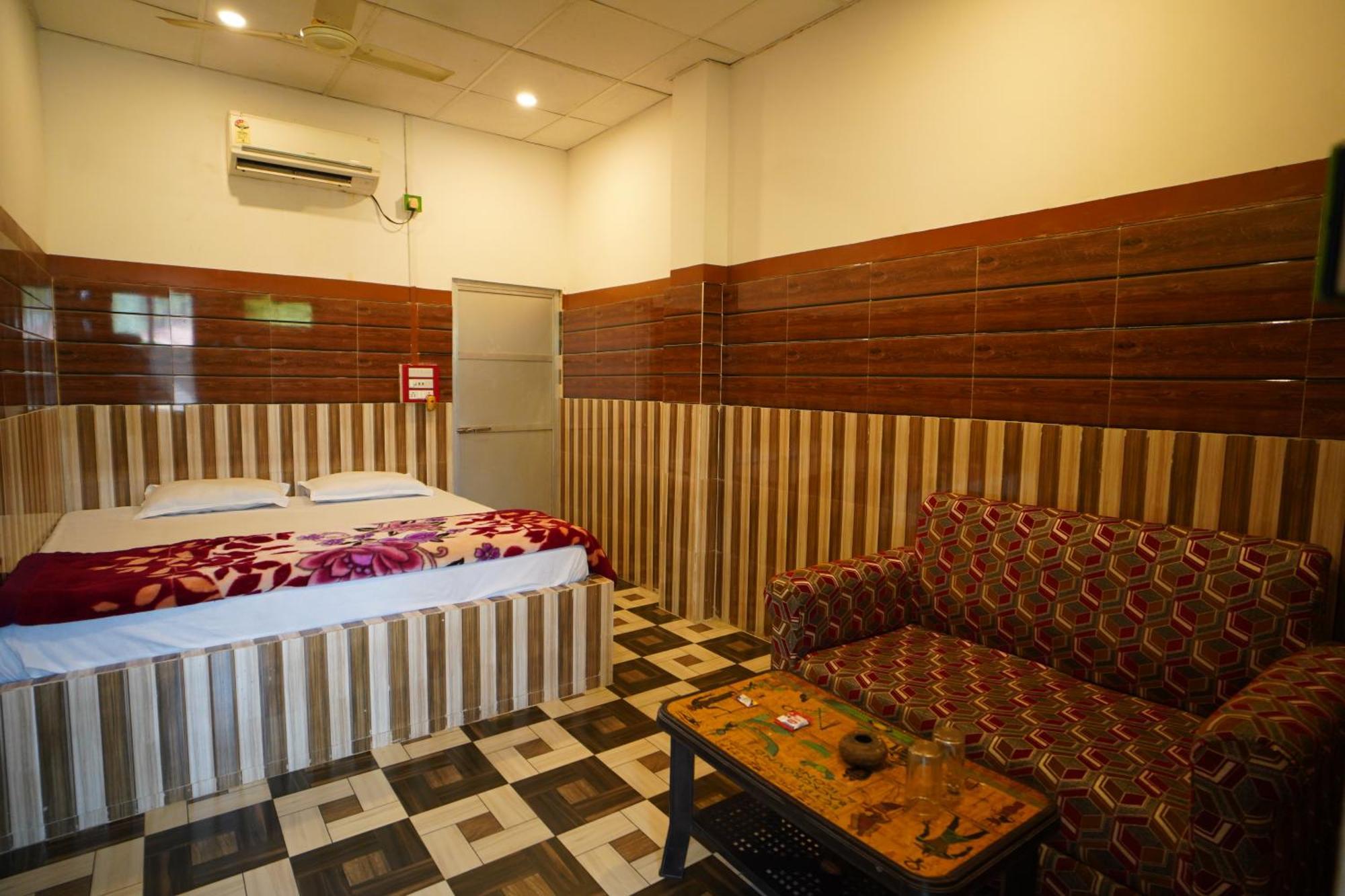 Lake View Village Resort Tajpur Екстер'єр фото
