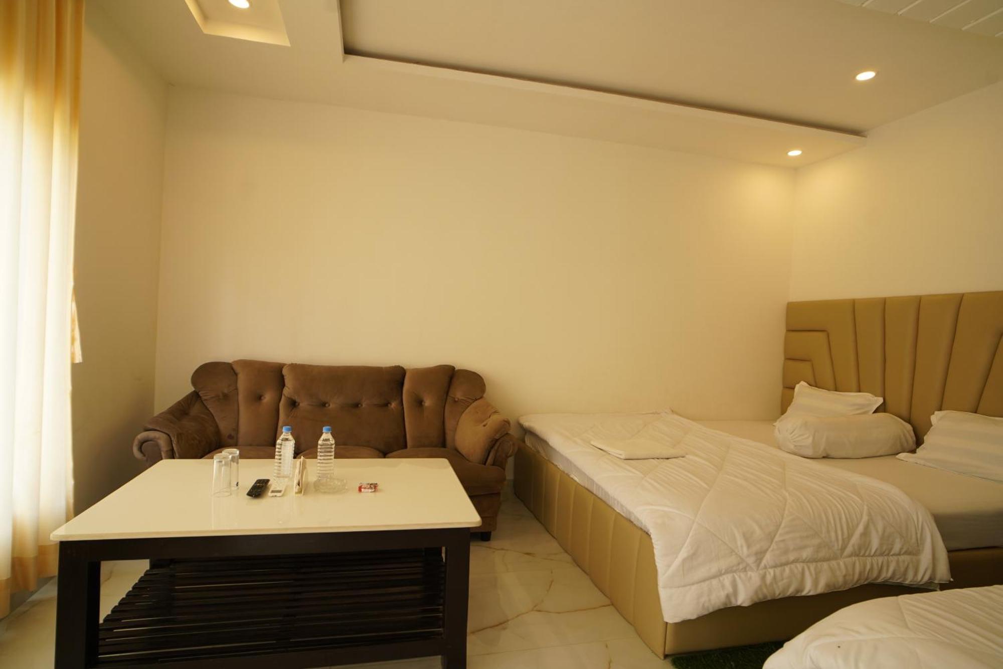 Lake View Village Resort Tajpur Екстер'єр фото