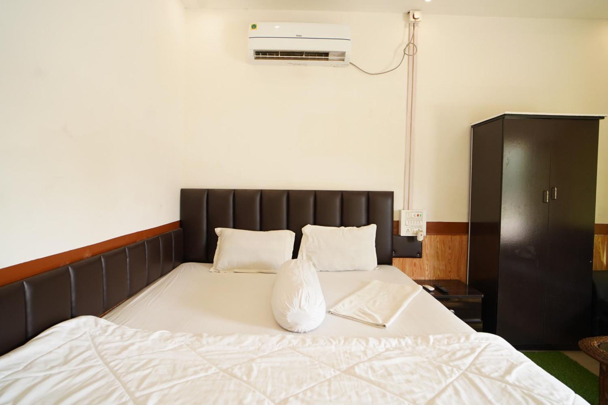 Lake View Village Resort Tajpur Екстер'єр фото