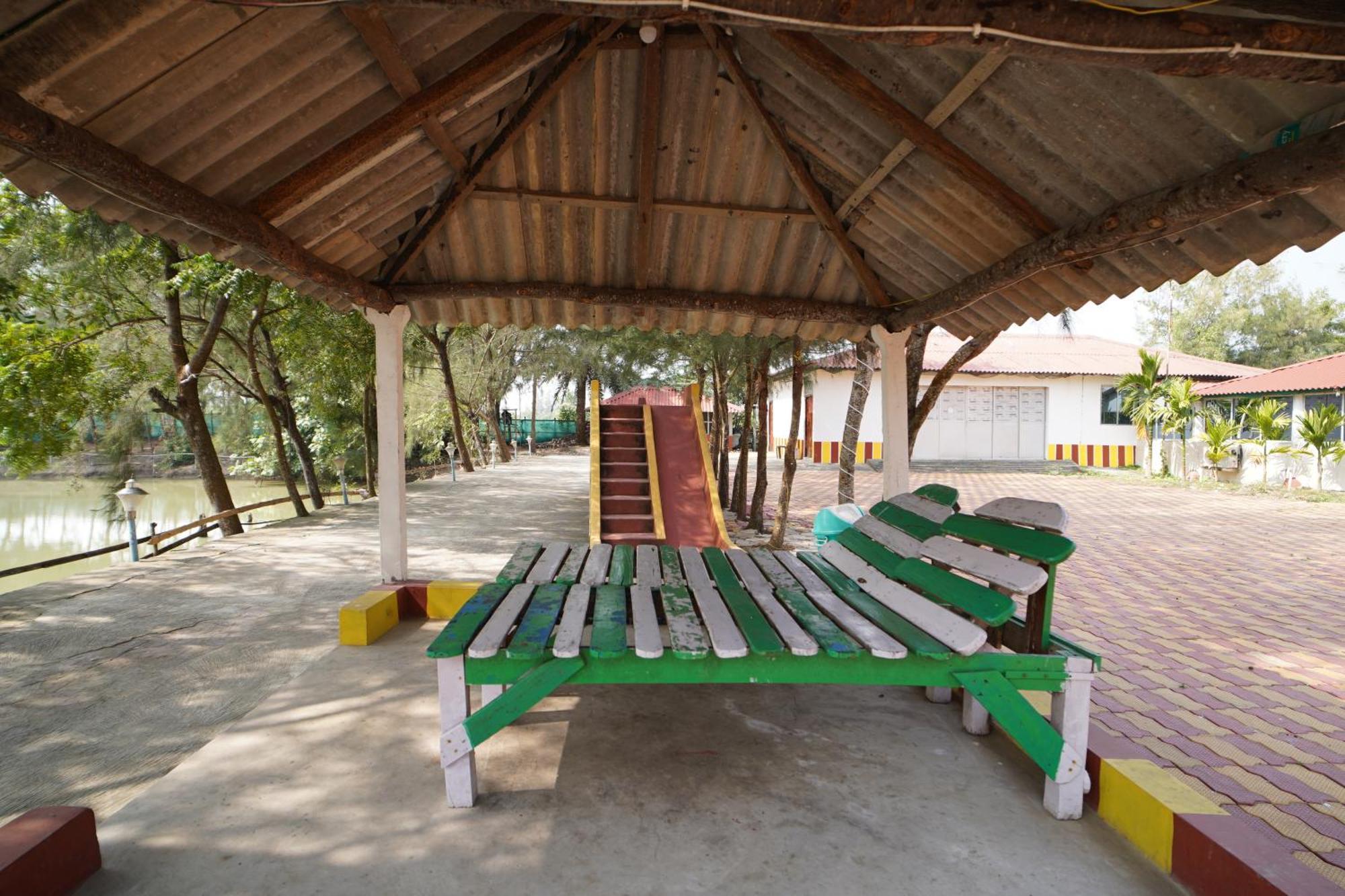 Lake View Village Resort Tajpur Екстер'єр фото