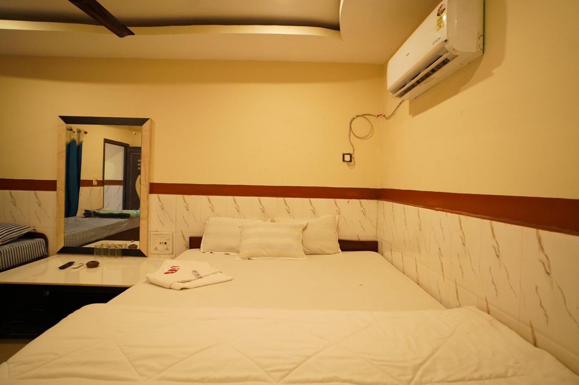 Lake View Village Resort Tajpur Екстер'єр фото