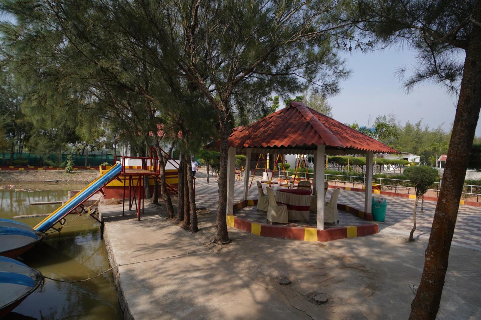 Lake View Village Resort Tajpur Екстер'єр фото