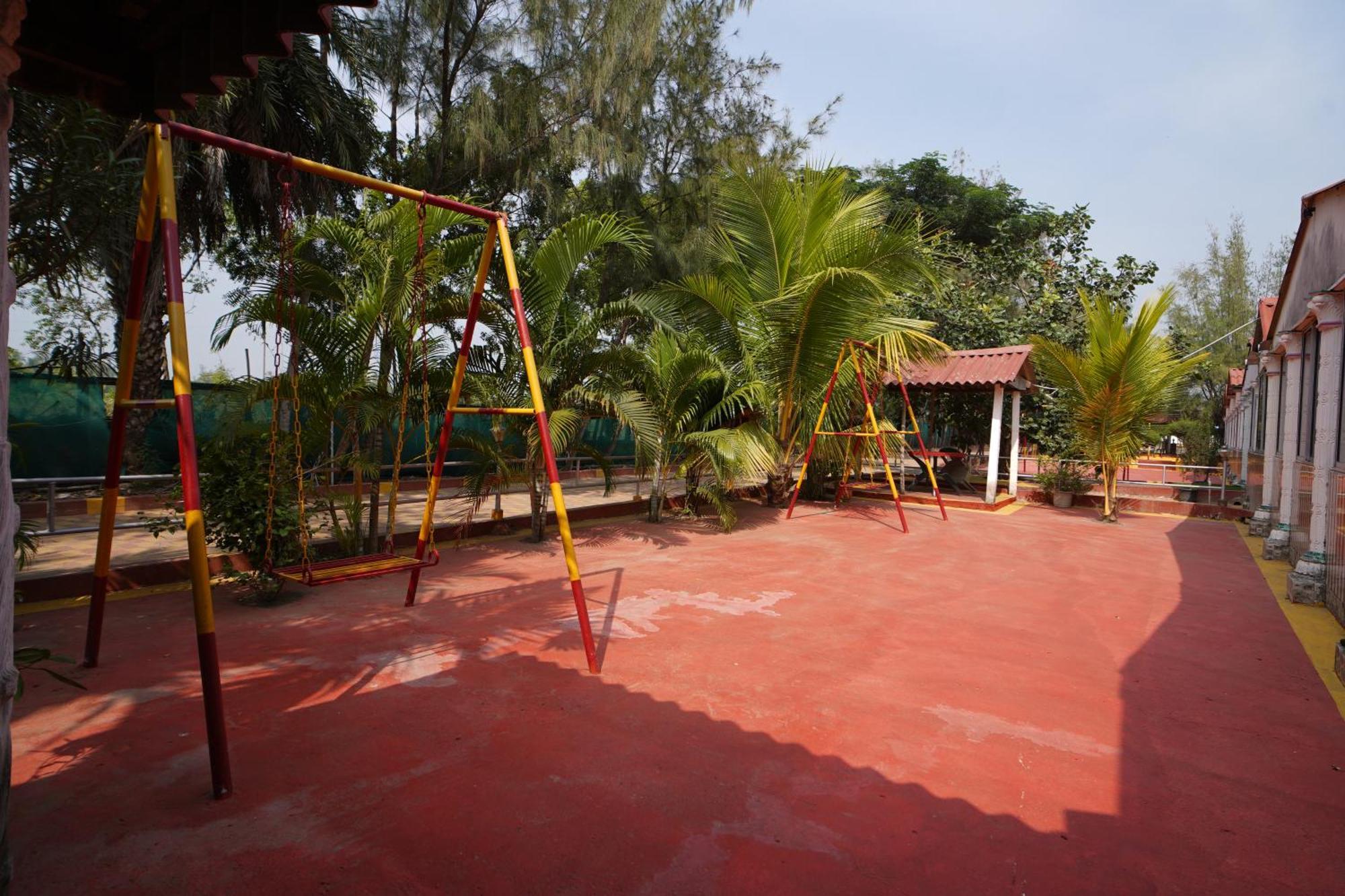 Lake View Village Resort Tajpur Екстер'єр фото