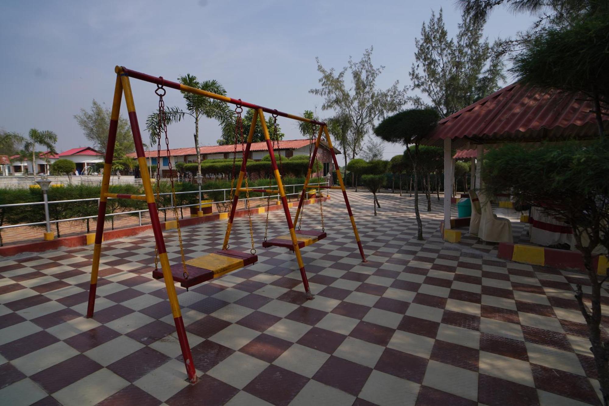 Lake View Village Resort Tajpur Екстер'єр фото